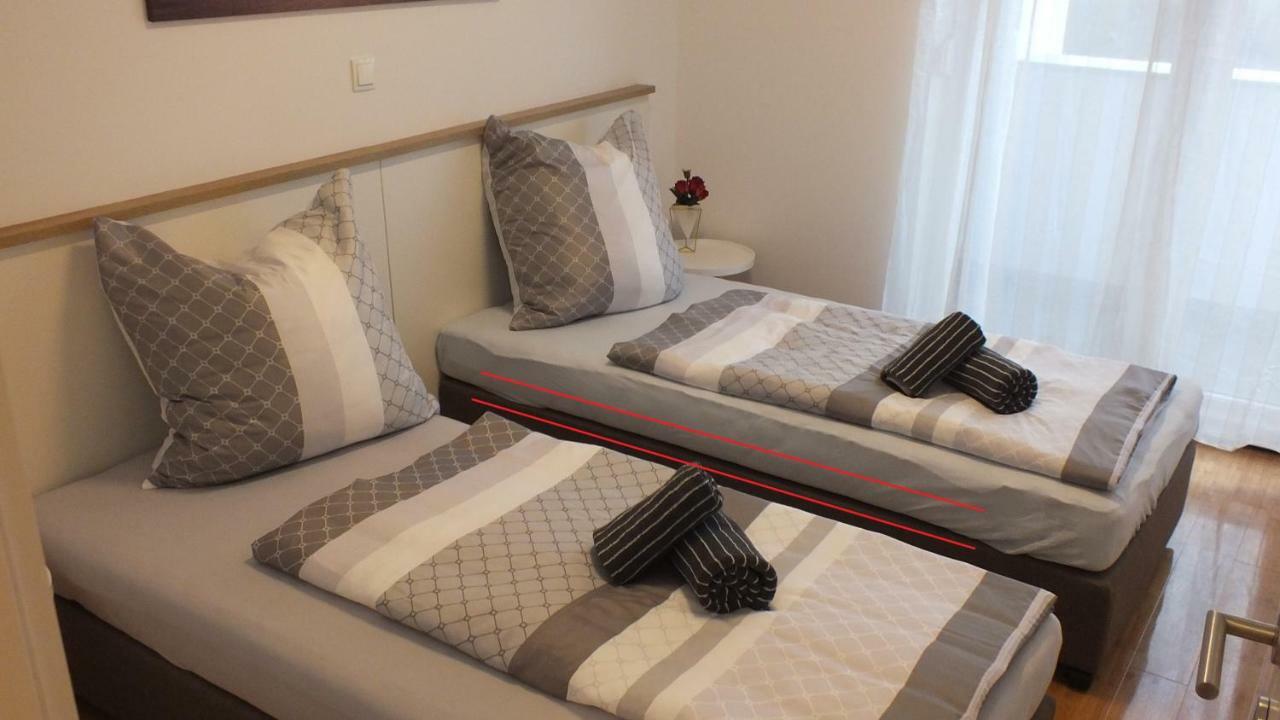 Apartment Paulina Novalja Ngoại thất bức ảnh
