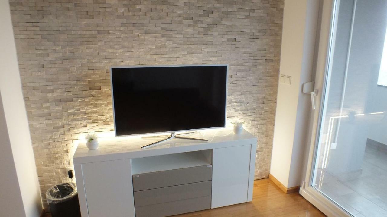 Apartment Paulina Novalja Ngoại thất bức ảnh