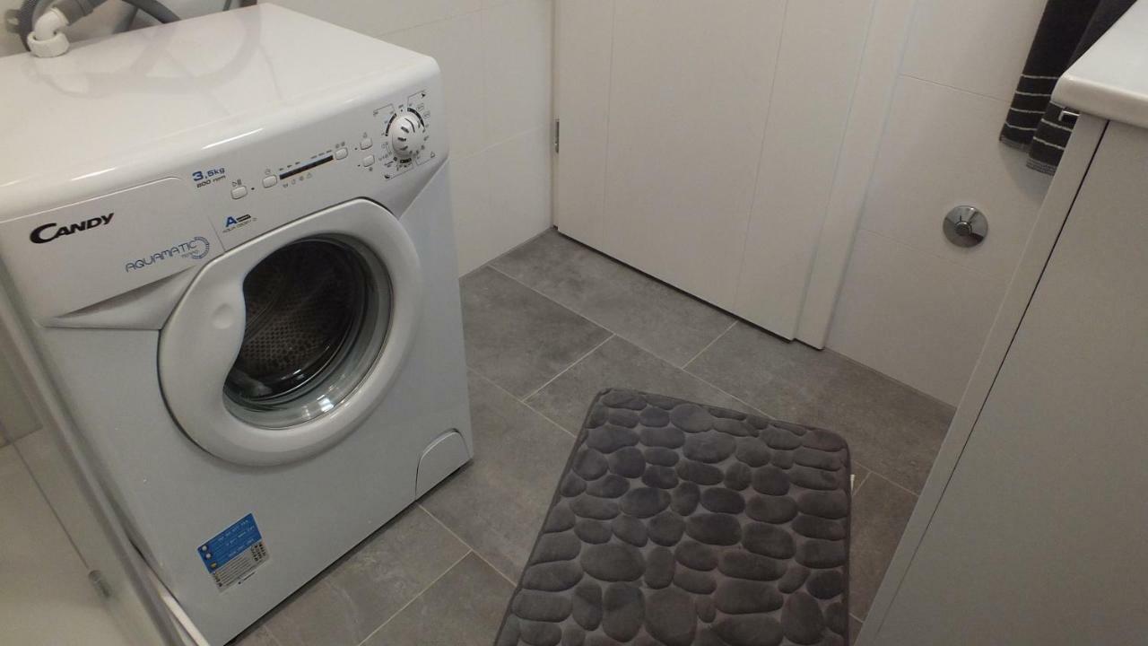 Apartment Paulina Novalja Ngoại thất bức ảnh